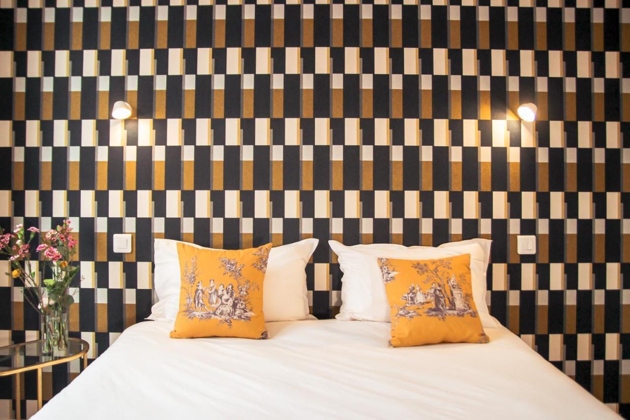 Hotel Le Petit Perier Laval  Eksteriør bilde